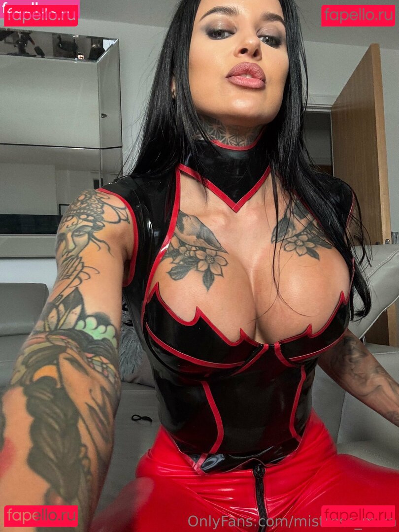 Mistress Mika Nude Onlyfans Photo 32
