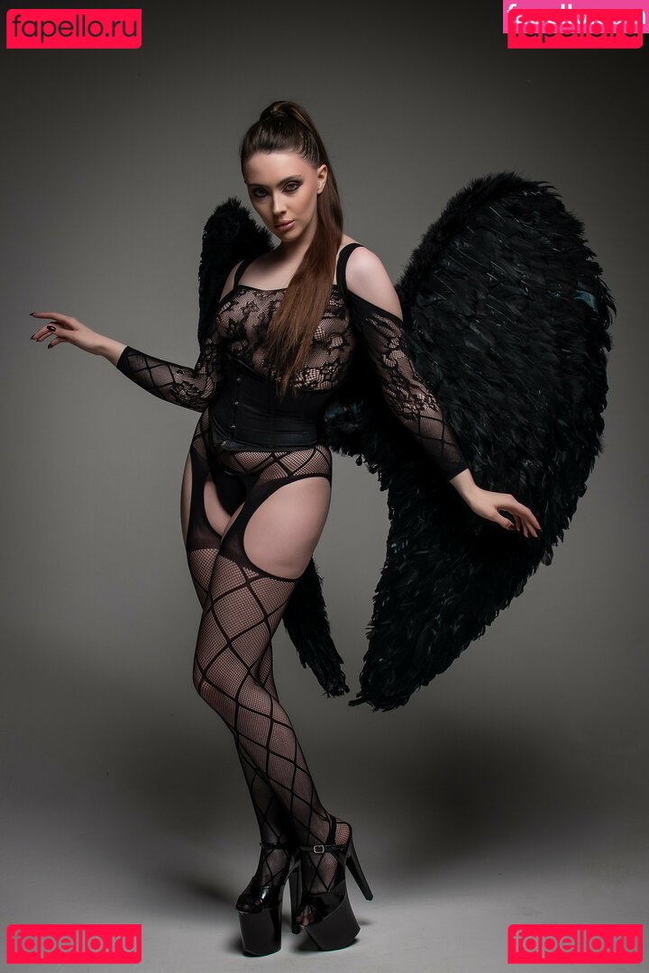 Littlemissfox Nude Onlyfans Photo 25
