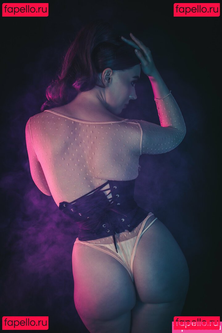 Littlemissfox Nude Onlyfans Photo 4