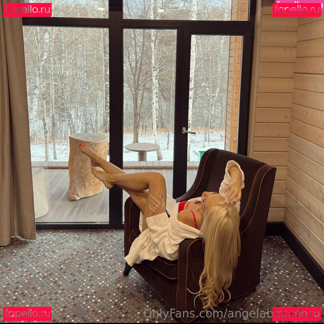 angelabouchards Nude Onlyfans Photo 11