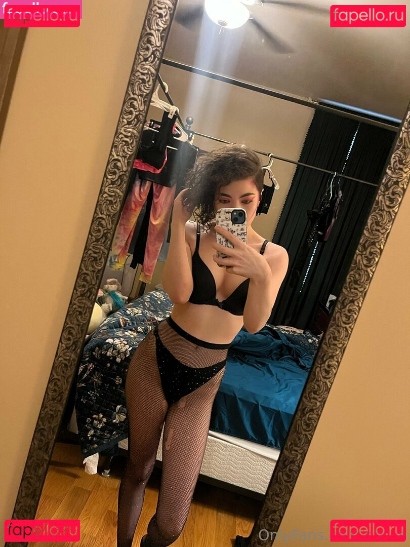 Nixi XS Nude Onlyfans Photo 7