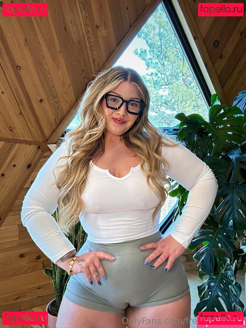 freedemibleu Nude Onlyfans Photo 32