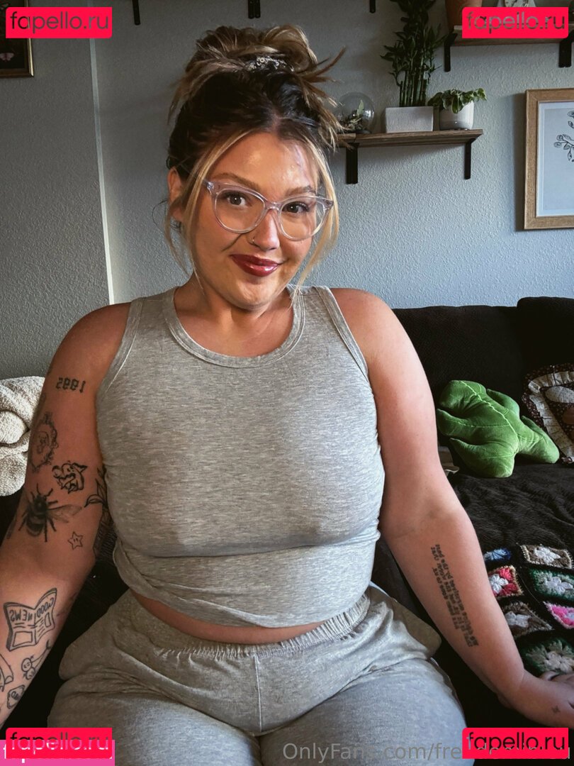 freedemibleu Nude Onlyfans Photo 24