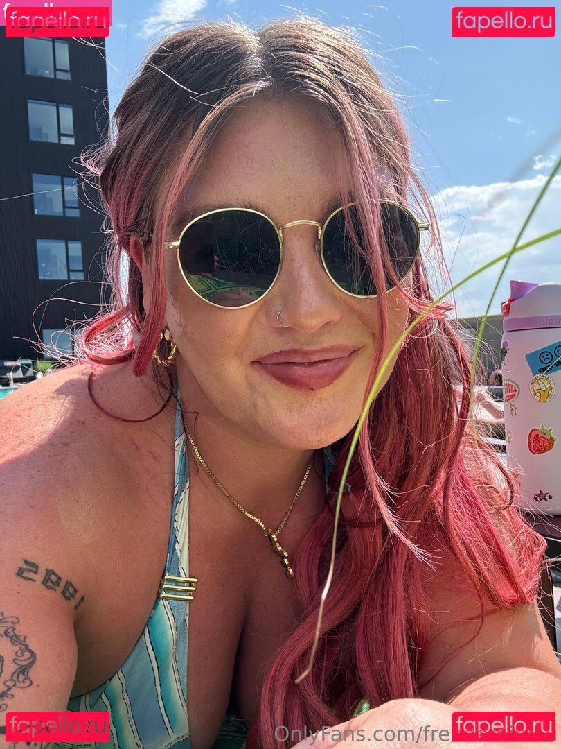 freedemibleu Nude Onlyfans Photo 6