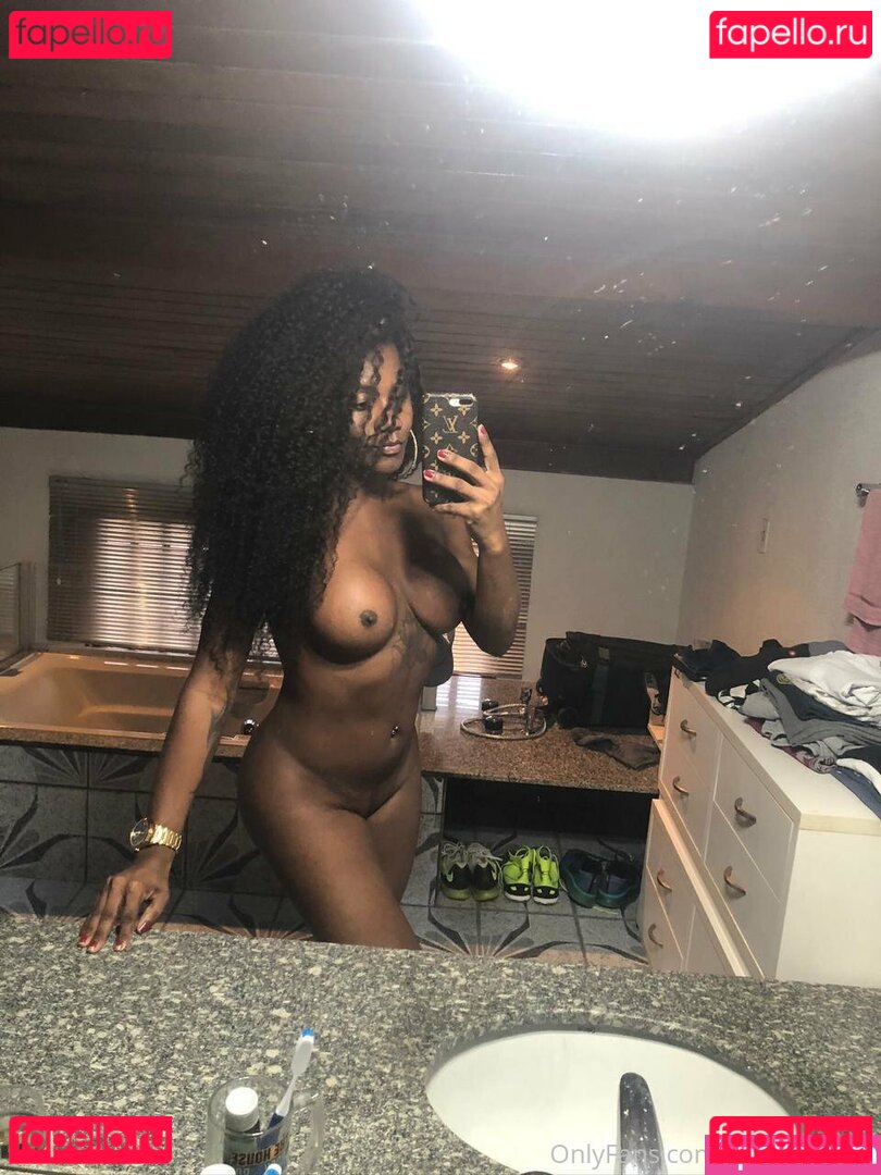 sarinhadiass Nude Onlyfans Photo 10
