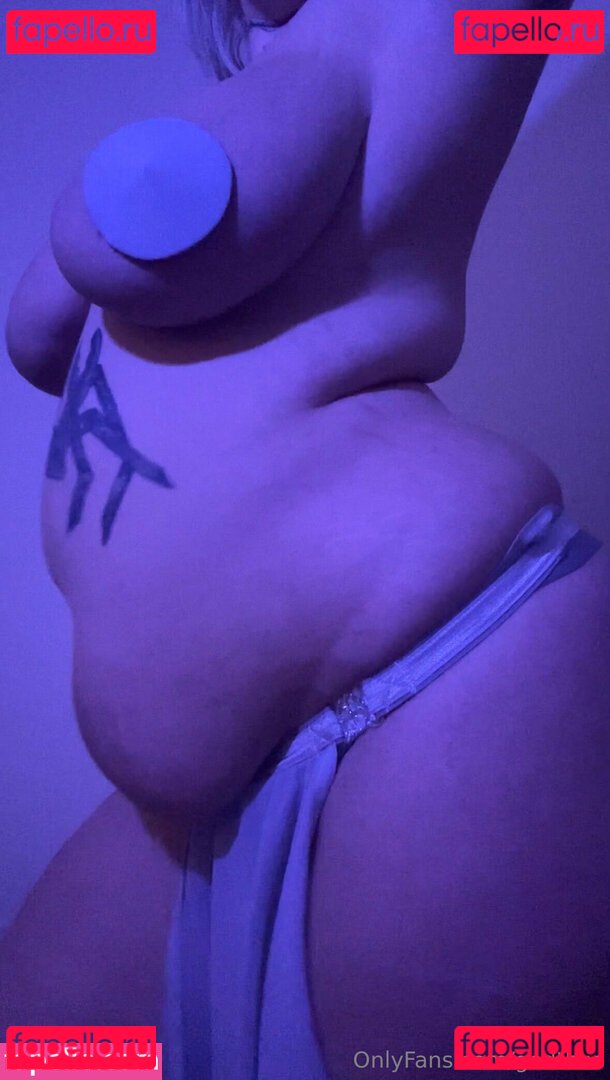 godthiic Nude Onlyfans Photo 15