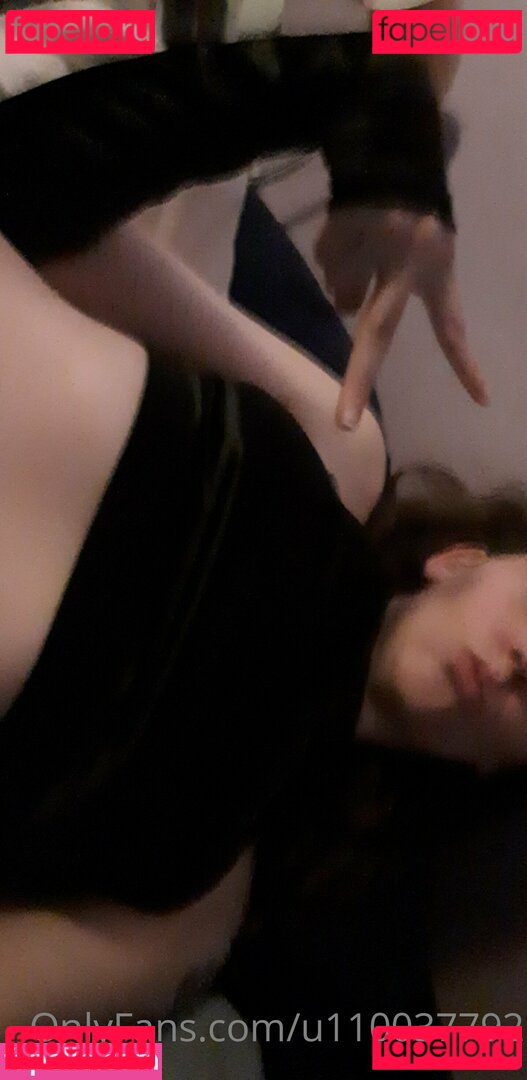 u110037792 Nude Onlyfans Photo 4