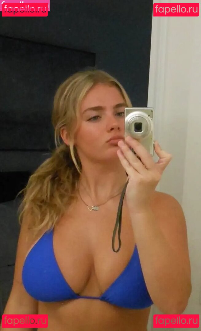 Samantha V Nude Onlyfans Photo 9