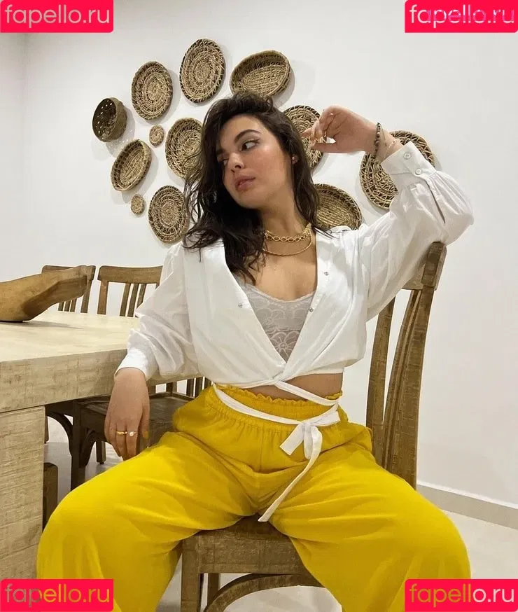 Isabella Gomez Onlyfans Photo Gallery 