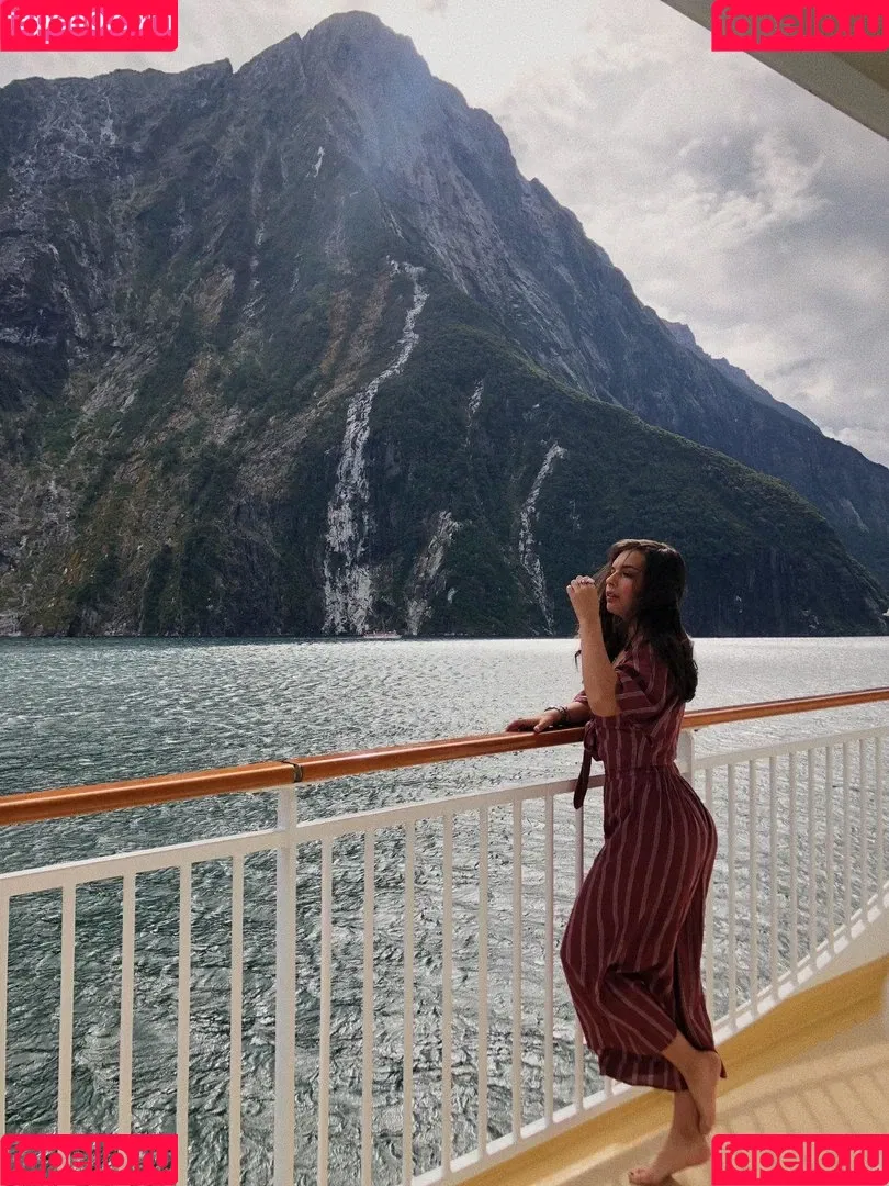 Isabella Gomez Onlyfans Photo Gallery 