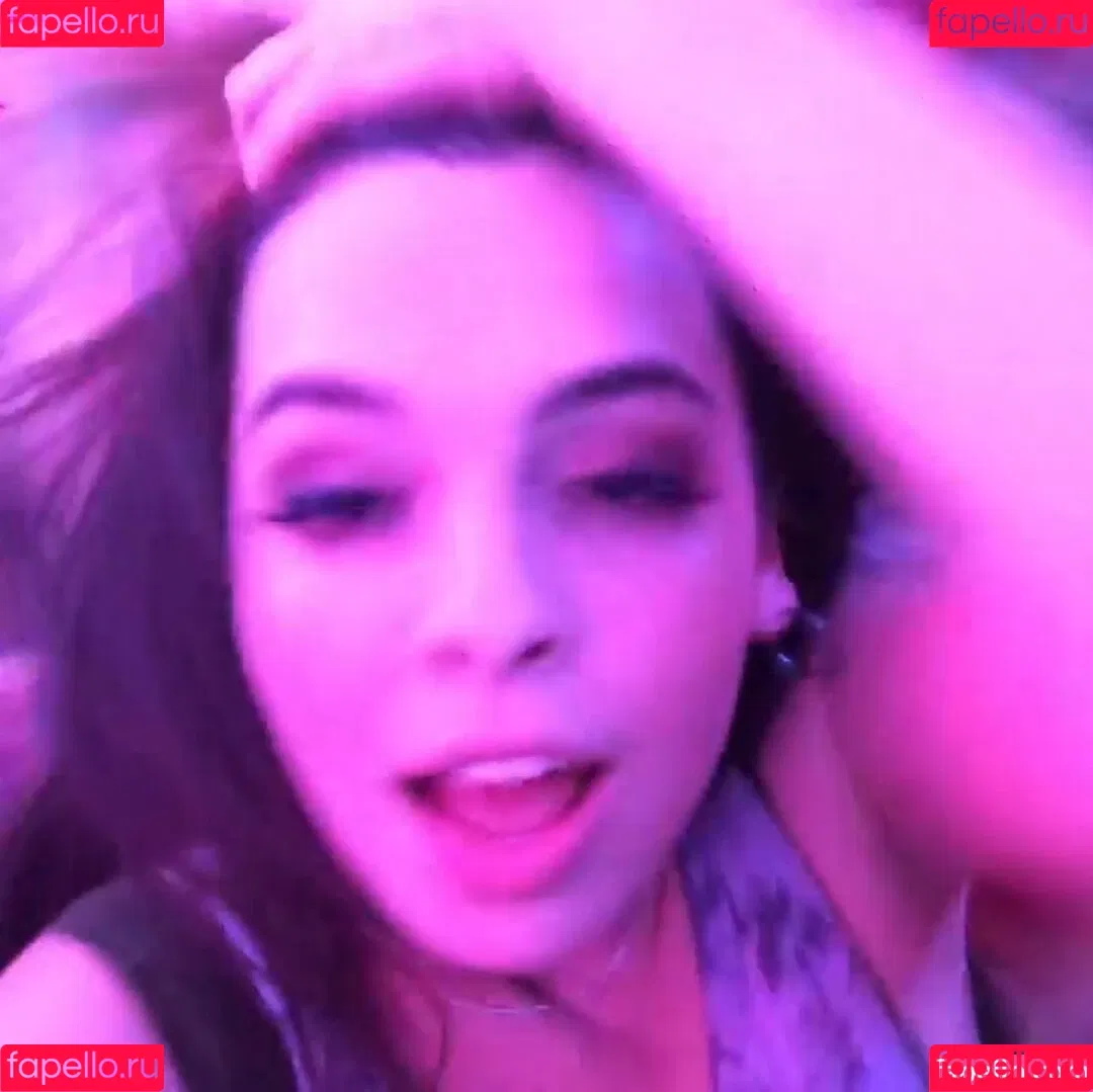 Isabella Gomez Onlyfans Photo Gallery 