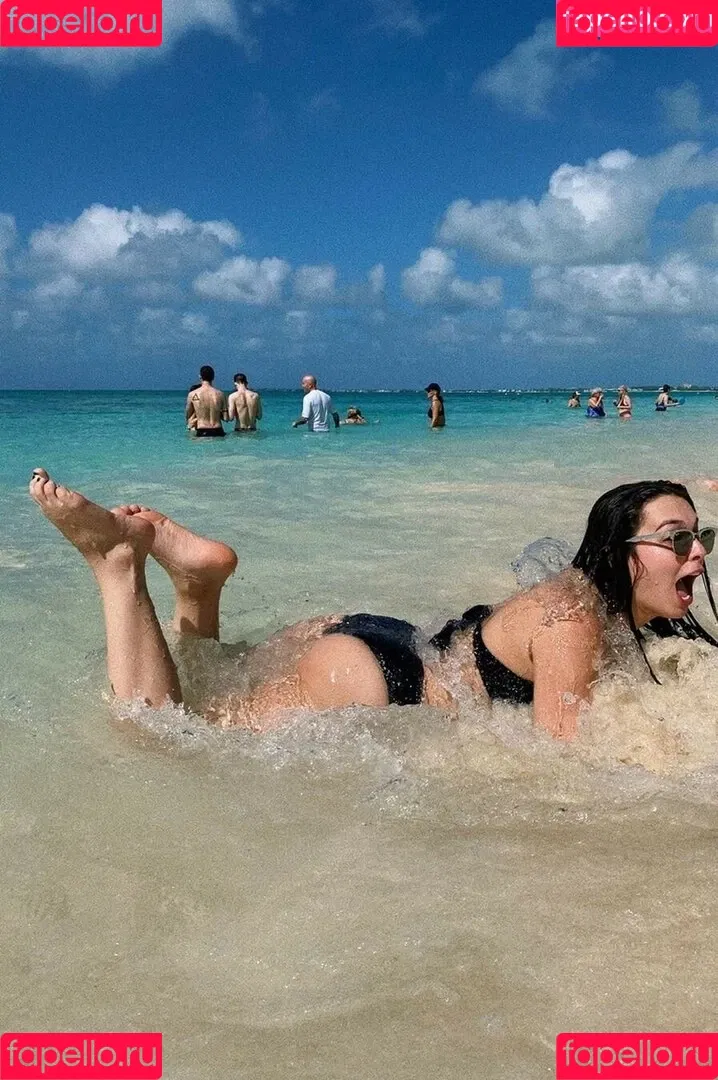 Isabella Gomez Onlyfans Photo Gallery 