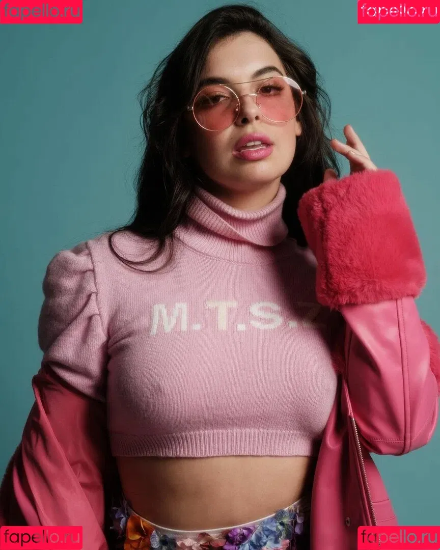 Isabella Gomez Onlyfans Photo Gallery 