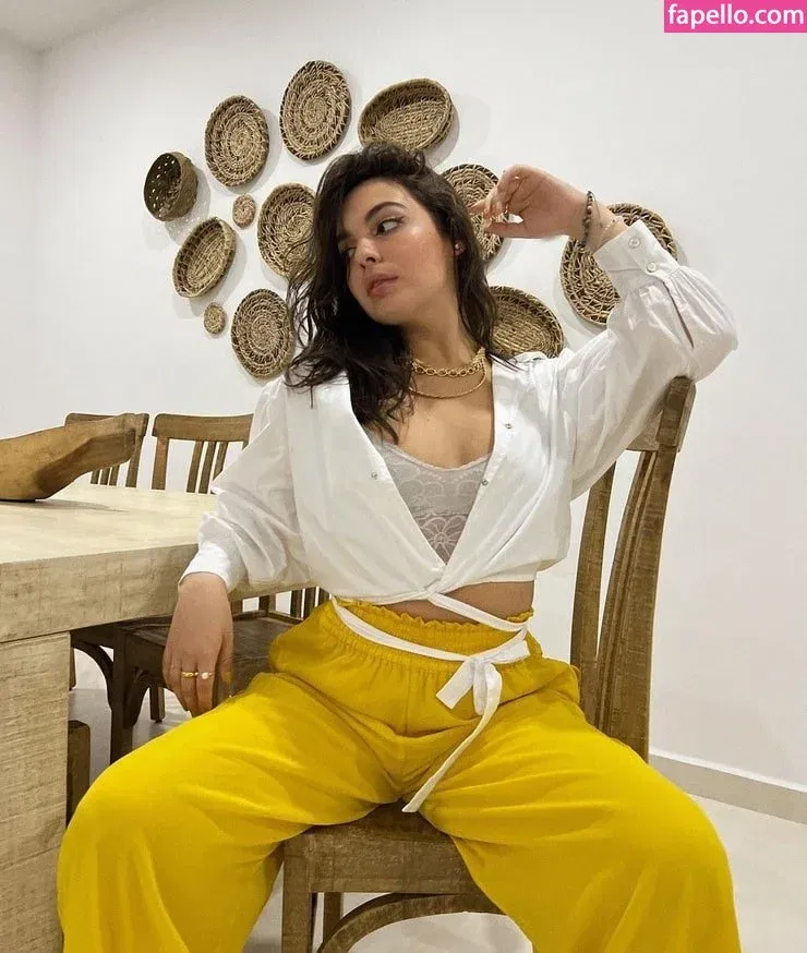 Isabella Gomez Onlyfans Photo Gallery 