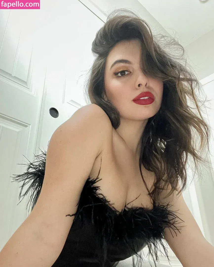 Isabella Gomez Onlyfans Photo Gallery 