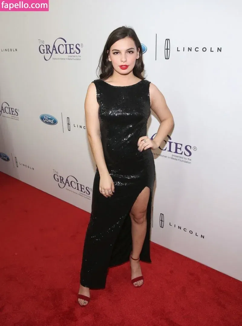Isabella Gomez Onlyfans Photo Gallery 