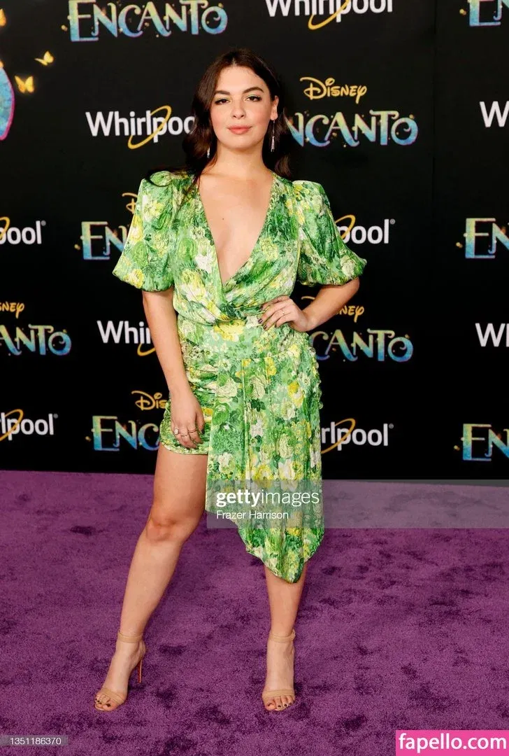 Isabella Gomez Onlyfans Photo Gallery 