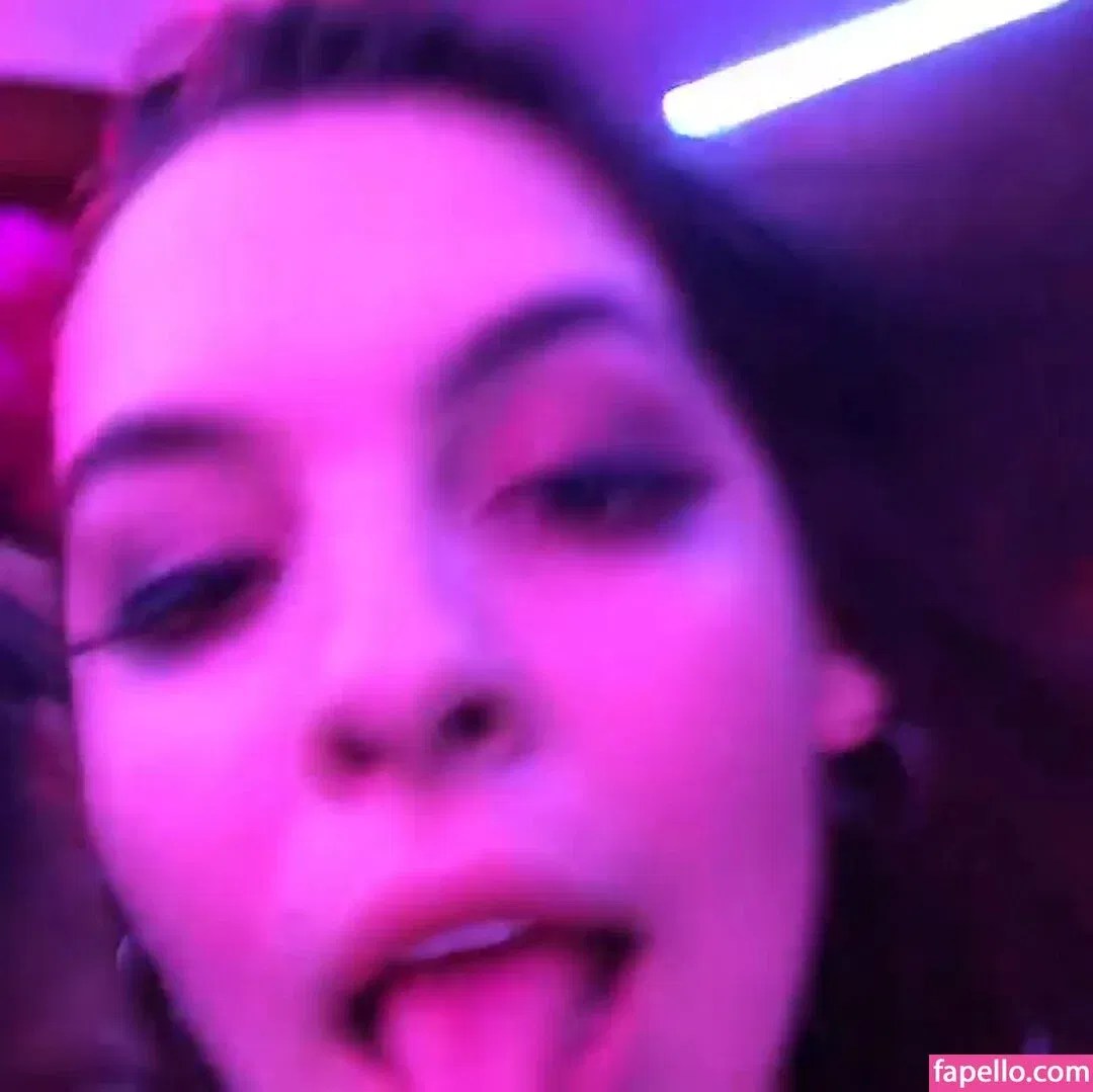 Isabella Gomez Onlyfans Photo Gallery 