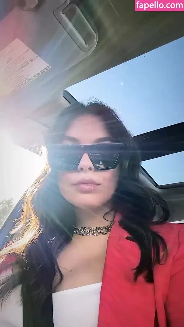 Isabella Gomez Onlyfans Photo Gallery 