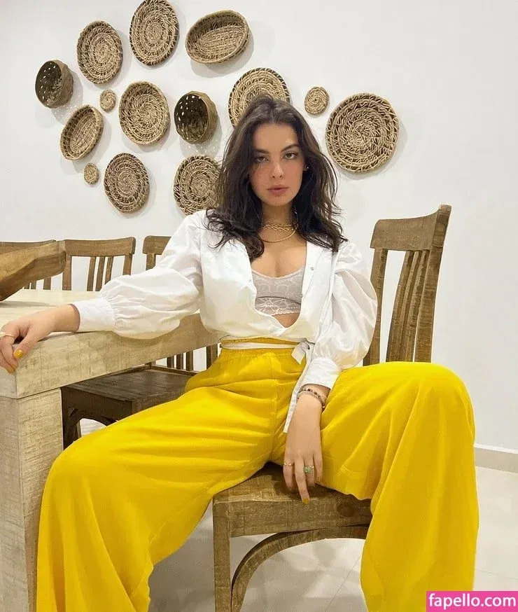 Isabella Gomez Onlyfans Photo Gallery 