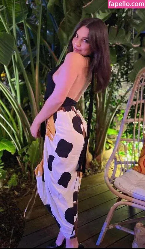 Isabella Gomez Onlyfans Photo Gallery 