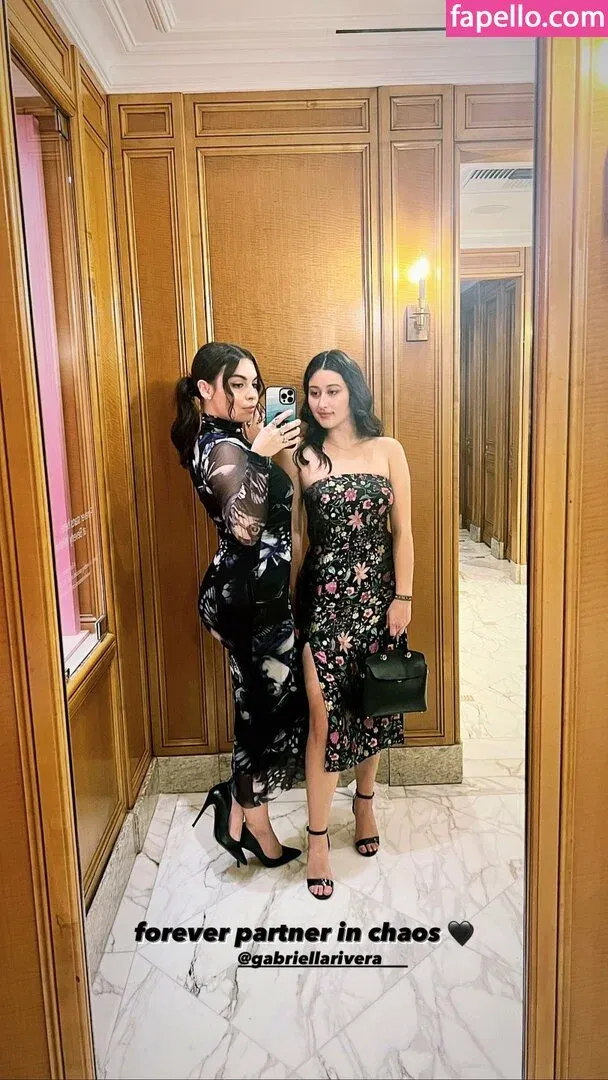 Isabella Gomez Onlyfans Photo Gallery 