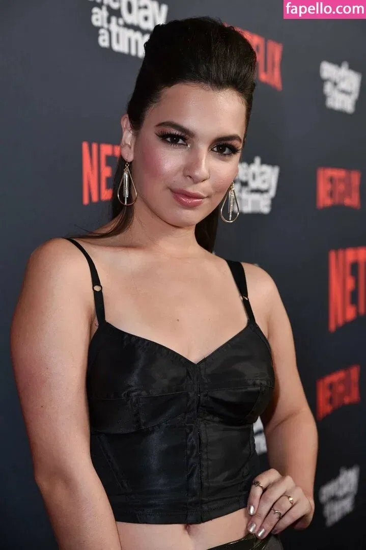 Isabella Gomez Onlyfans Photo Gallery 