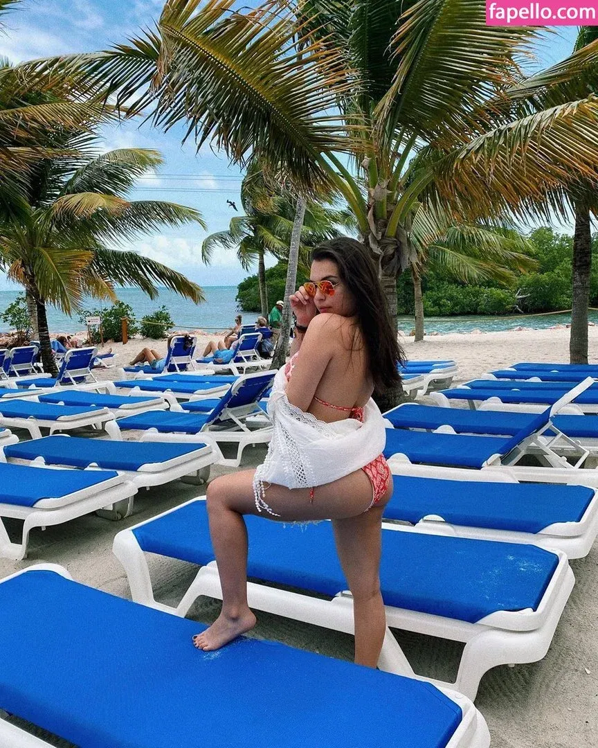 Isabella Gomez Onlyfans Photo Gallery 