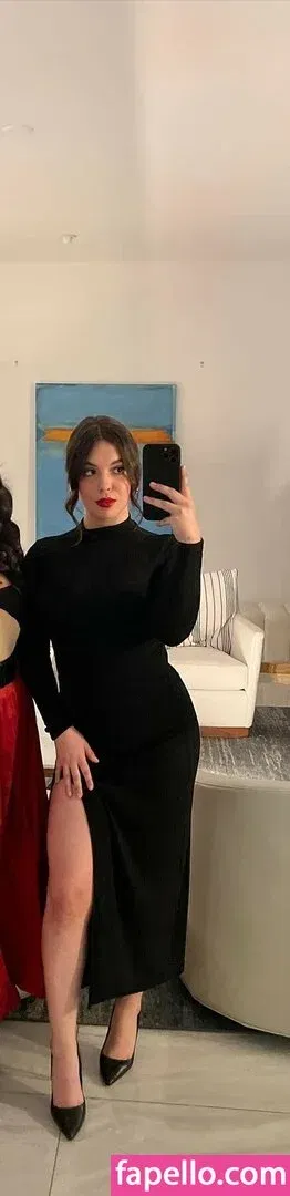 Isabella Gomez Onlyfans Photo Gallery 