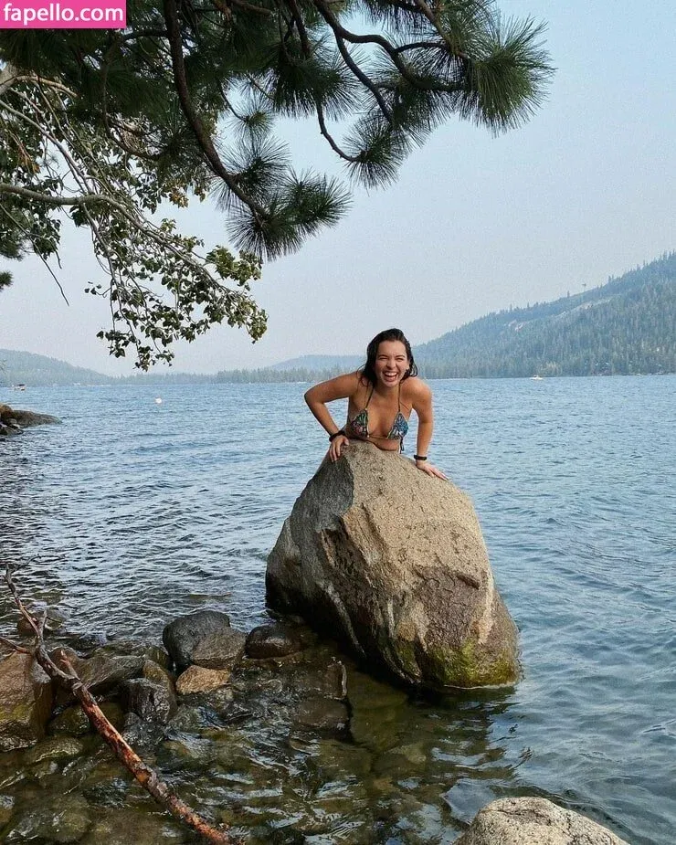 Isabella Gomez Onlyfans Photo Gallery 