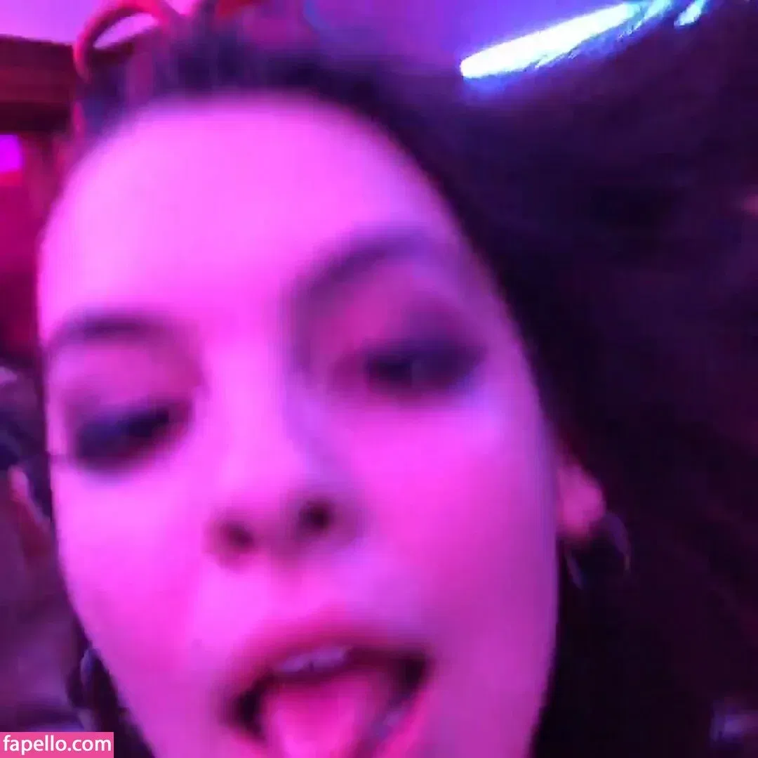 Isabella Gomez Onlyfans Photo Gallery 