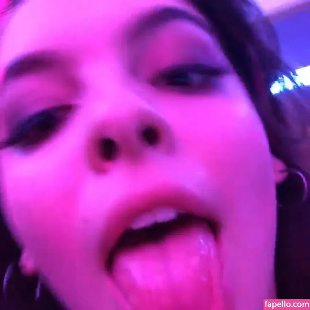 Isabella Gomez Onlyfans Photo Gallery 