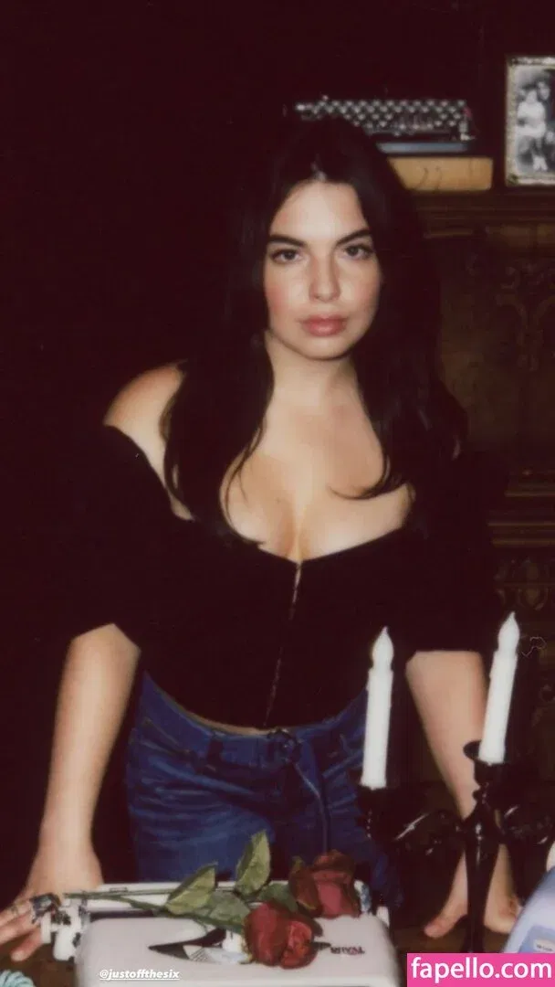 Isabella Gomez Onlyfans Photo Gallery 
