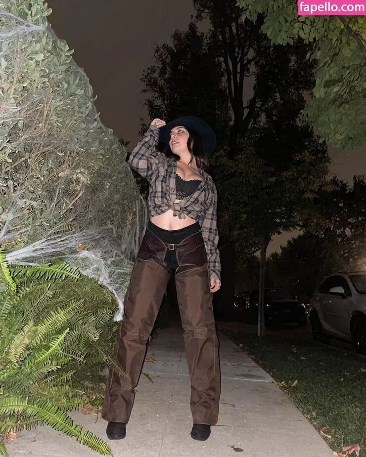 Isabella Gomez Onlyfans Photo Gallery 