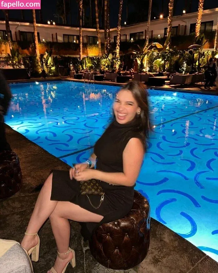 Isabella Gomez Onlyfans Photo Gallery 