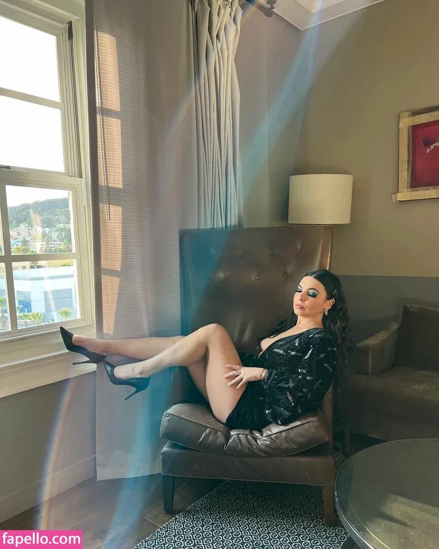 Isabella Gomez Onlyfans Photo Gallery 