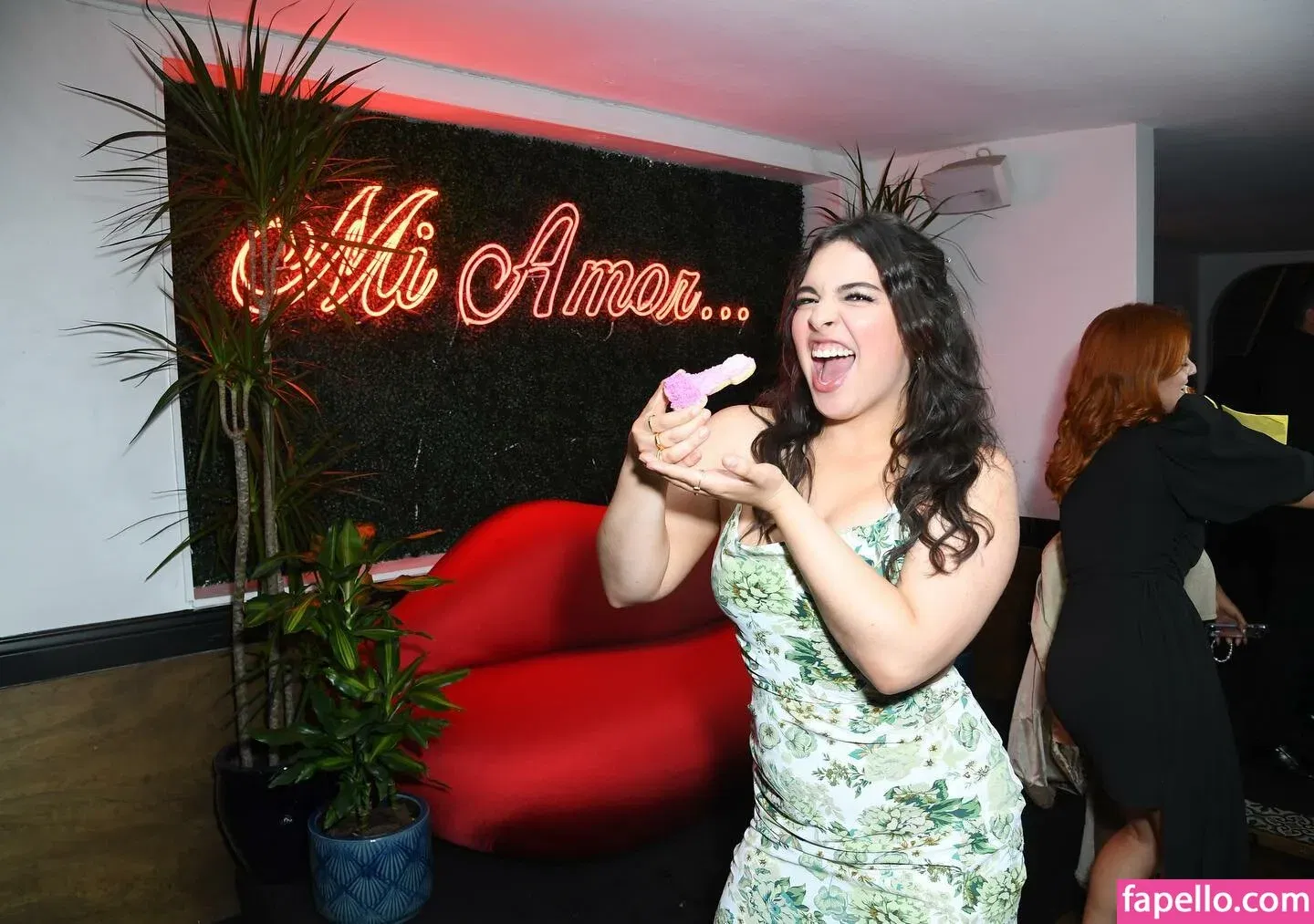 Isabella Gomez Onlyfans Photo Gallery 