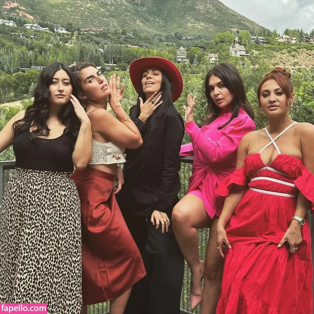 Isabella Gomez Onlyfans Photo Gallery 