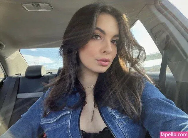 Isabella Gomez Onlyfans Photo Gallery 