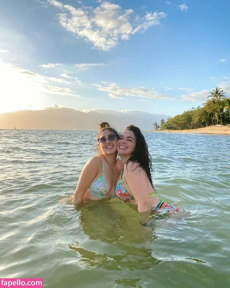 Isabella Gomez Onlyfans Photo Gallery 