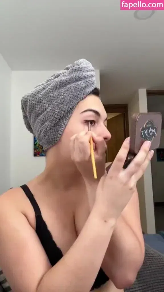 Isabella Gomez Onlyfans Photo Gallery 