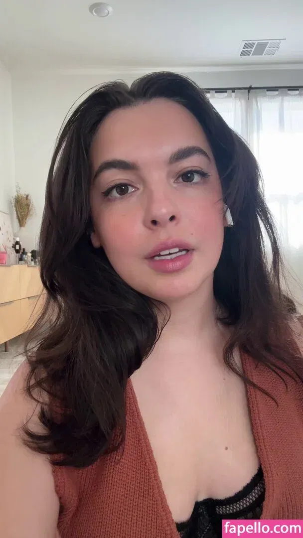 Isabella Gomez Onlyfans Photo Gallery 