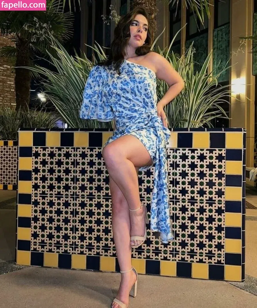 Isabella Gomez Onlyfans Photo Gallery 