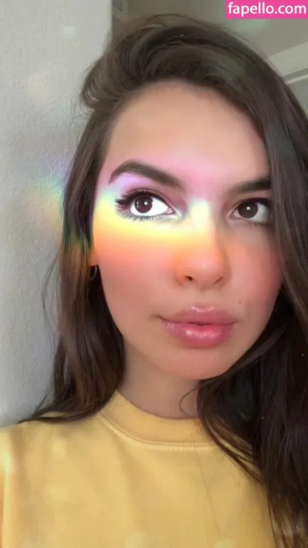 Isabella Gomez Onlyfans Photo Gallery 