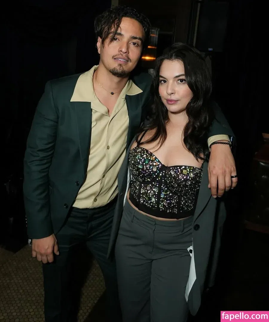 Isabella Gomez Onlyfans Photo Gallery 