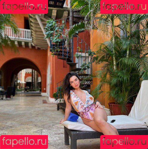 Isabella Gomez Onlyfans Photo Gallery 