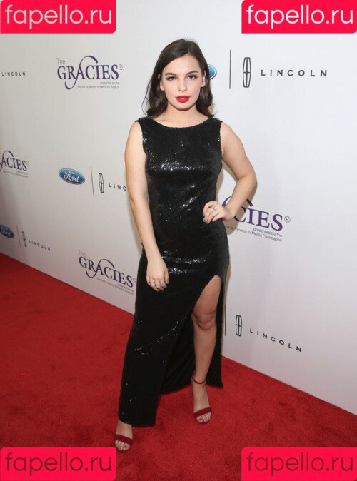 Isabella Gomez Onlyfans Photo Gallery 