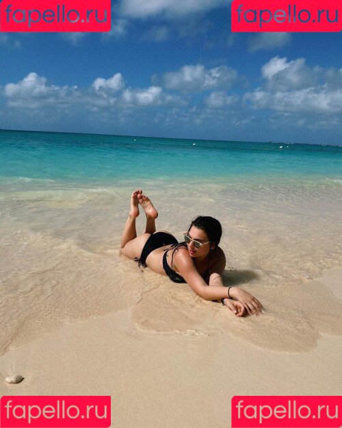 Isabella Gomez Onlyfans Photo Gallery 