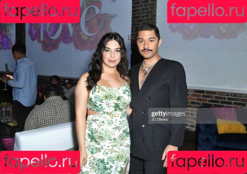 Isabella Gomez Onlyfans Photo Gallery 