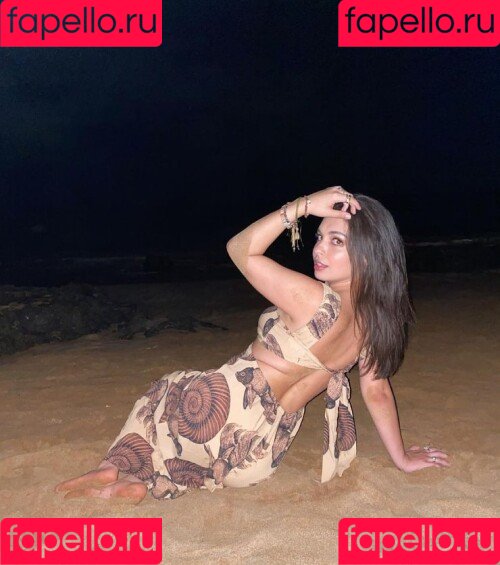 Isabella Gomez Onlyfans Photo Gallery 